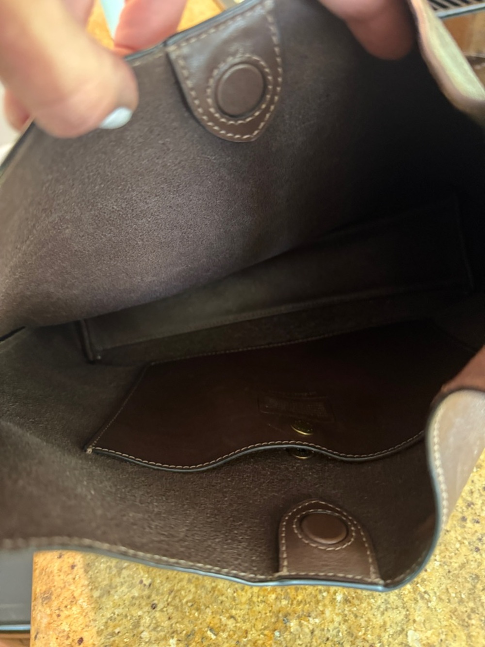 Coach Brooklyn 28 Maple Leather Hobo Shoulder Bag in excellent condition. - Picture 4 of 4